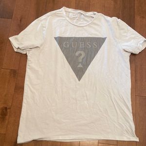 Men’s Guess shirt XL but fits L